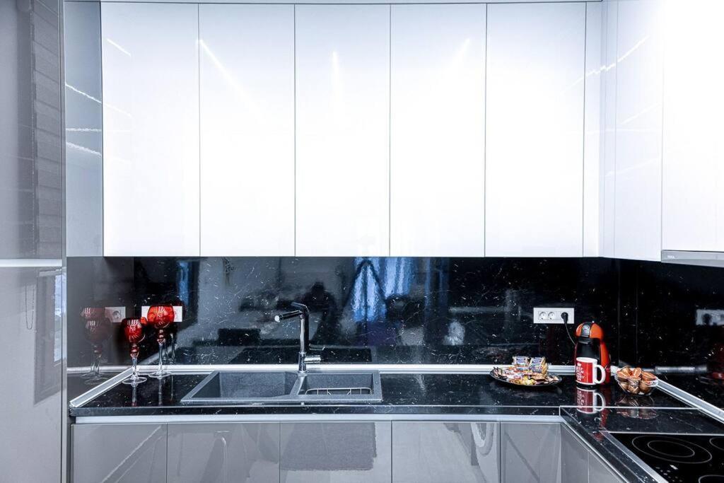 Holiday home Luminous Luxury House